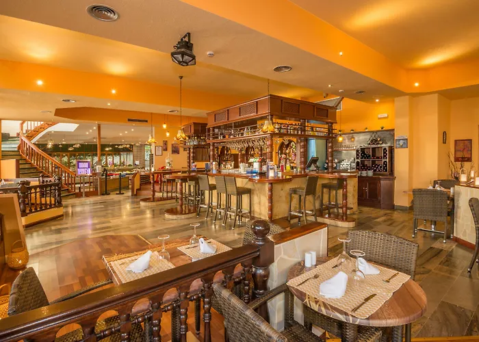 Otel Hovima Panorama 3*